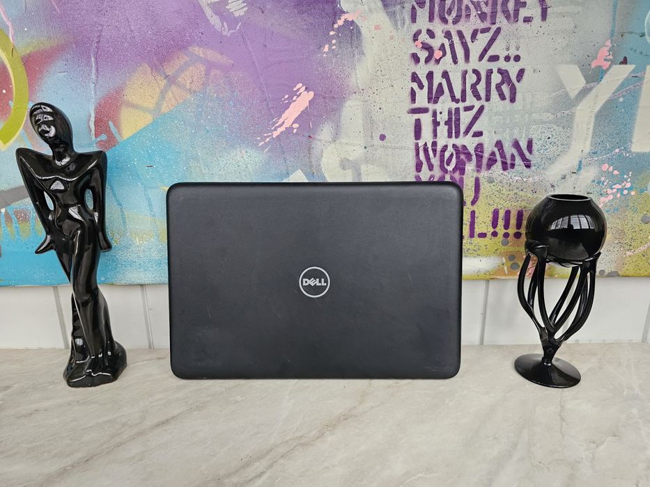 Ноутбук Dell Latitude 3180