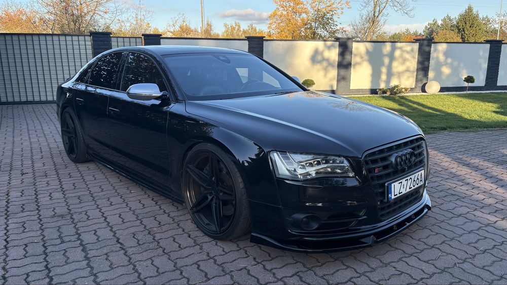 Audi S8