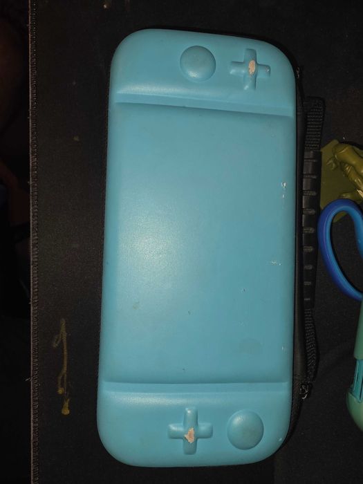 Nintendo Switch Lite (com capa e bolsa)