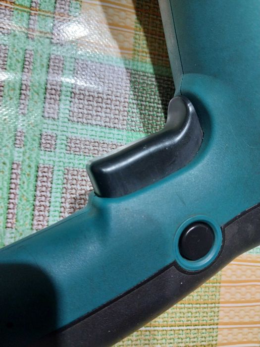 электро дрель makita HP 1620 ударная
