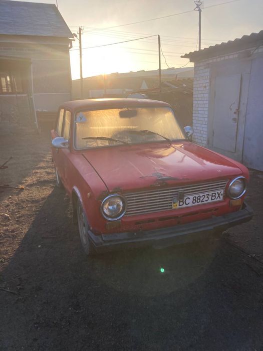Ваз2101 5ступка хороший торг біля капота