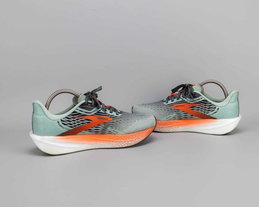 Крутые беговые кроссовки Brooks Hyperion Max.40 размер
