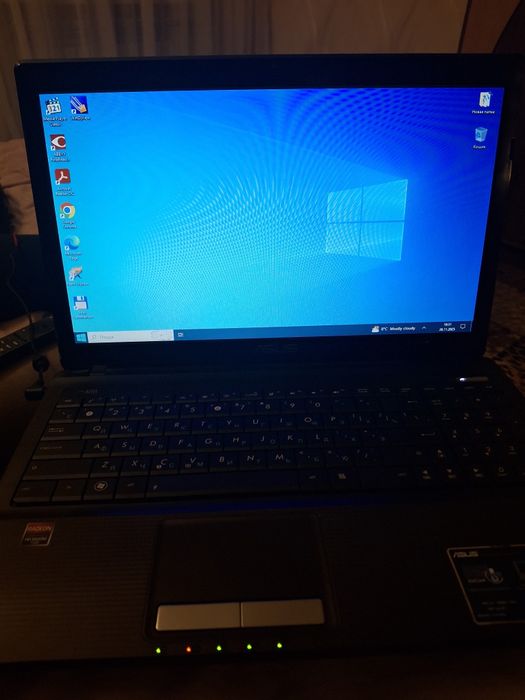 Ноутбук asus k53t робочий