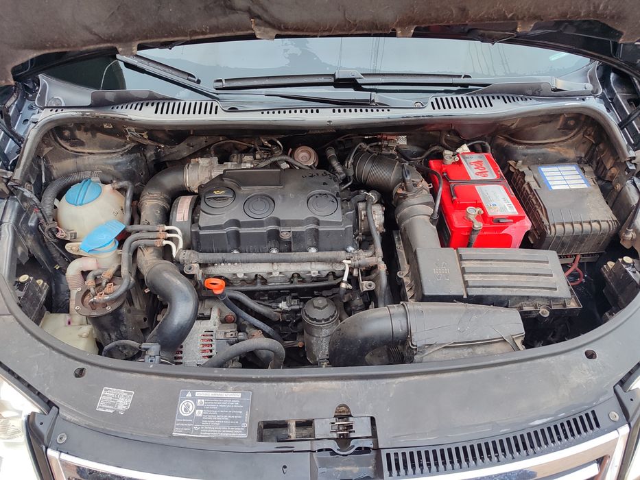 Продам Volkswagen Touran Cross