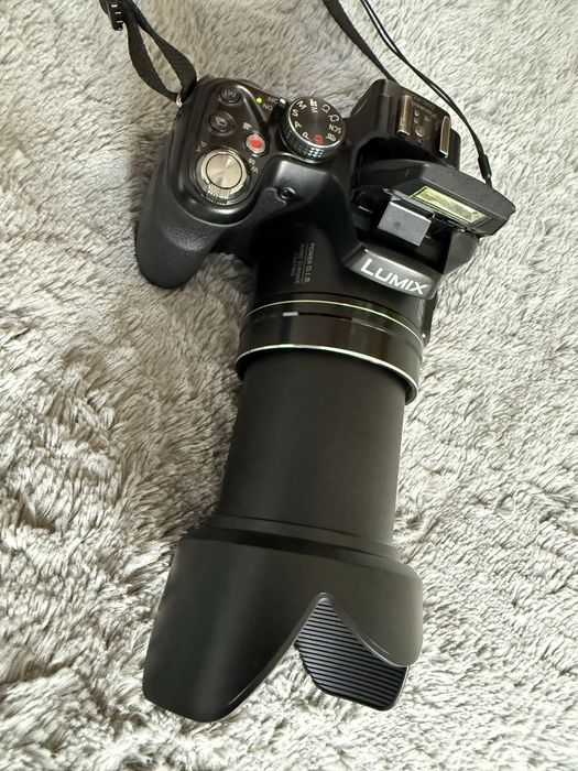 Panasonic Lumix DMC-FZ200