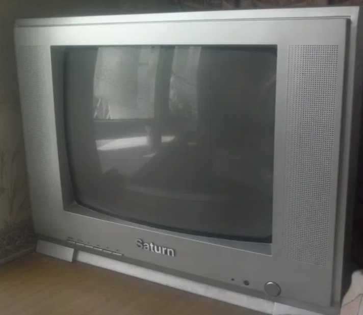 Телевізор кольоровий Saturn ST 1402