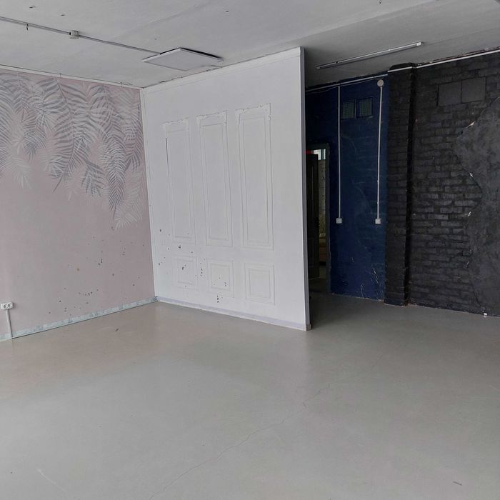 Приміщення вільного призначення/офіс/сервіс-центр 18/28/86 м.кв