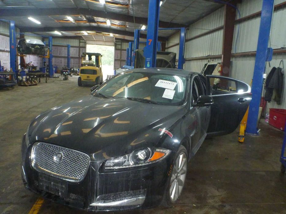 Ягуар XF / Jaguar XF США шрот б/у запчастини розборка USA (Двигун КПП)