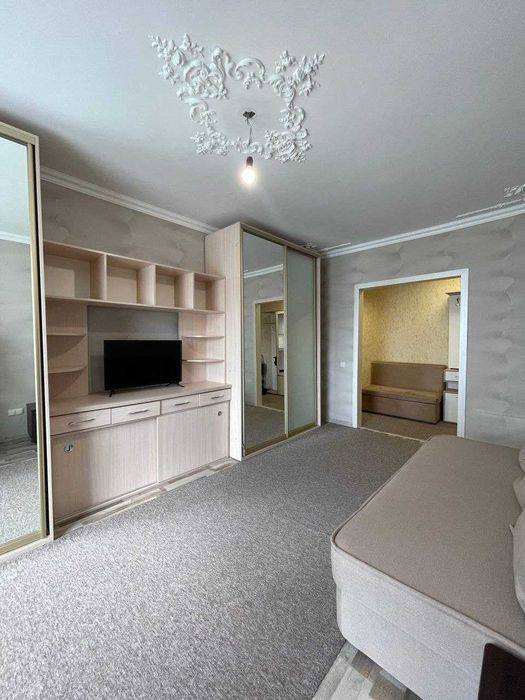 Продам 3-кімнатну квартиру на Таїрова, вул. Ак. Вільямса. Район ринку «Південний»