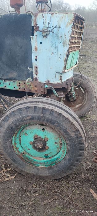 Трактор ЮМЗ 6 мала кабіна