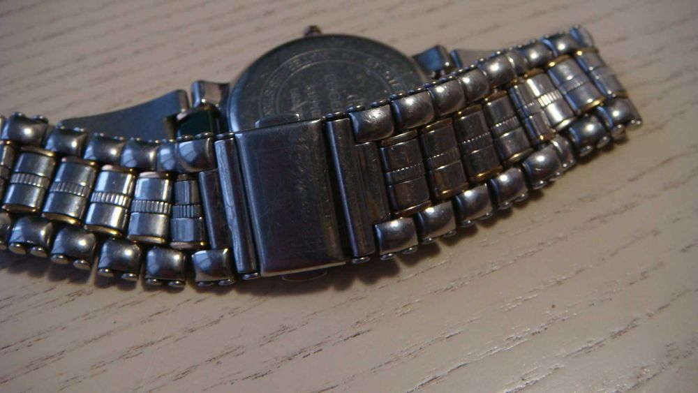 часы Essence Sapphire Quartz bracelet Swiss Stainless watch ES-2702m