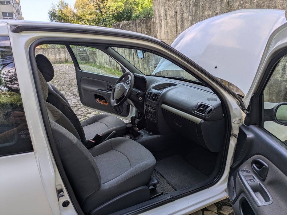 Renault Clio II Comercial