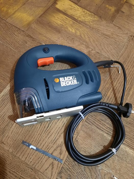 Стан нового,Англія!!Лобзик Black&Decker CD301,370вт