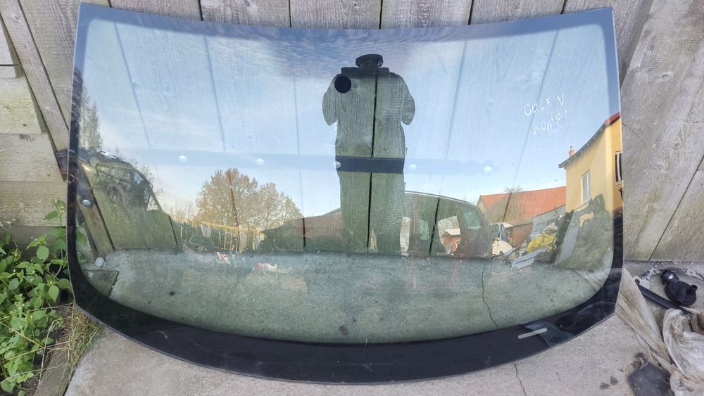Szyba czołowa przednia volkswagen golf V kombi Jetta kombi
