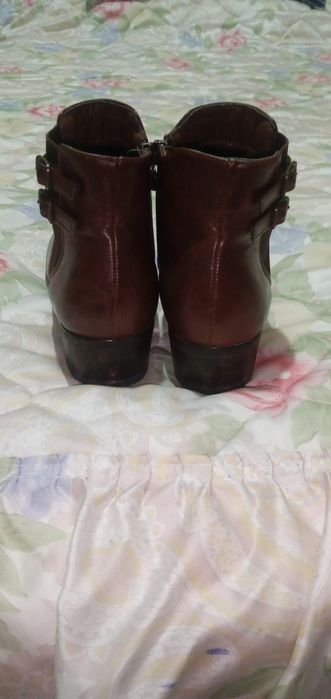 Botins de senhora 37