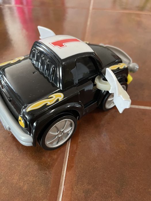 Carrinho de brincar da Chicco, com velocidade, a pilhas