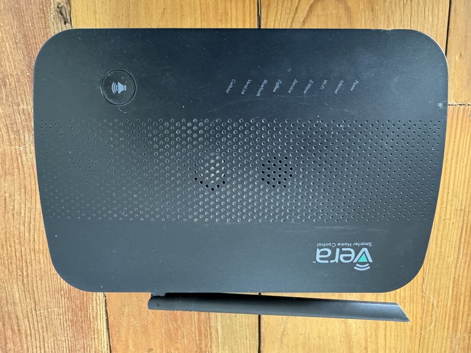 Sistema de Domótica Z-Wave Plus. Controlador Vera Secure