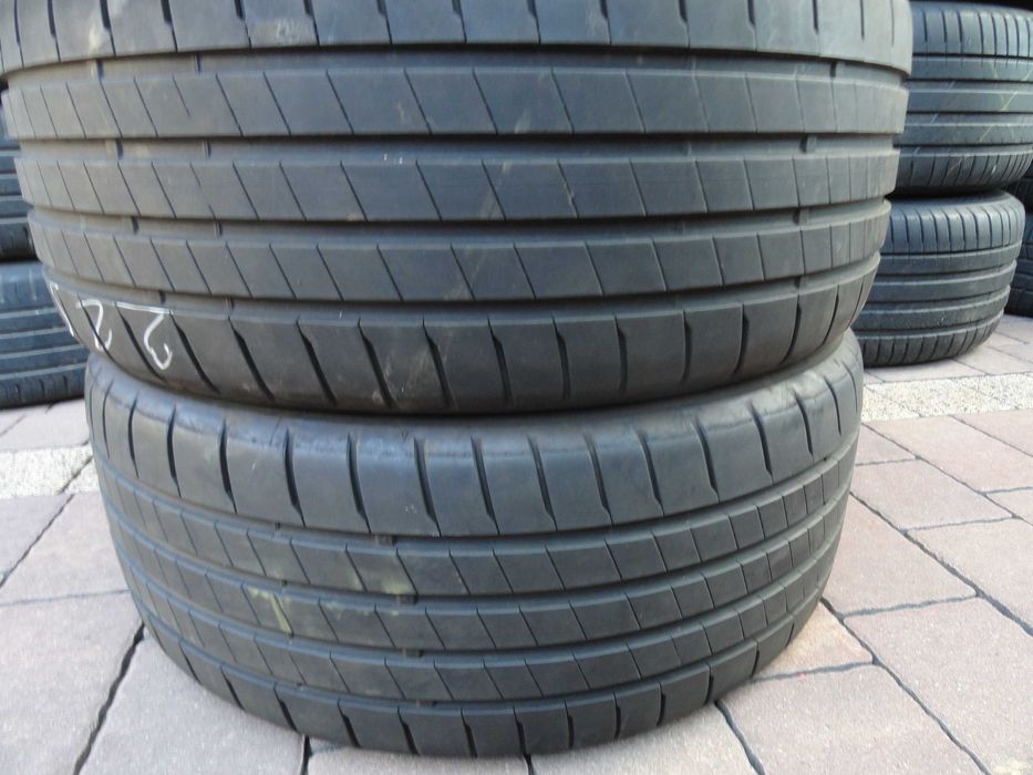 225/40R19 Bridgestone 2 sztuki LATO 2023 rok