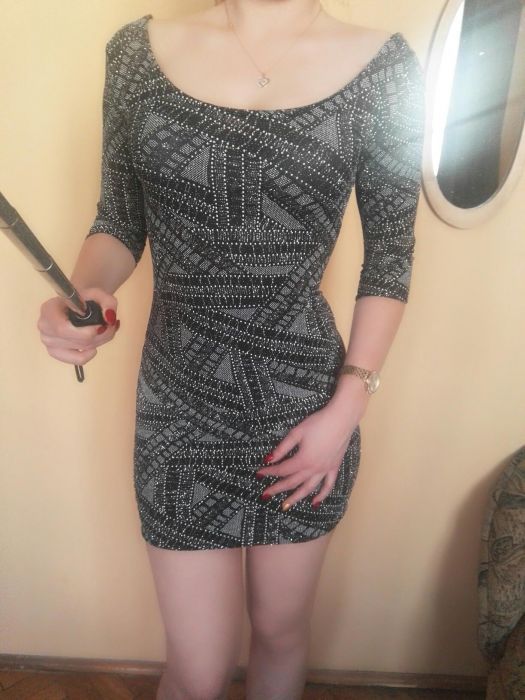 Mala czarna we wzory S 36