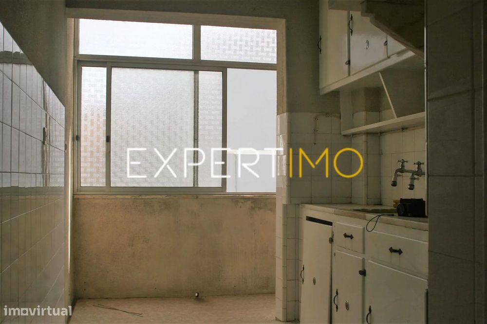 Apartamento T1 para remodelar