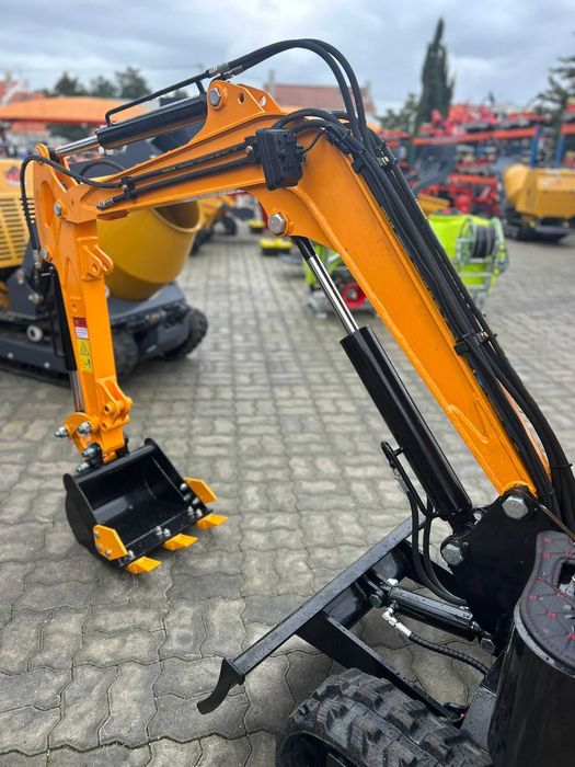 Mini Escavadora TRS Giratória HT12 – 4.800€ | Entrega Gratuita