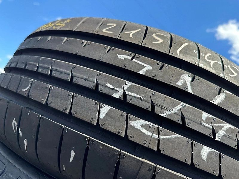 215/45/18 Goodyear Eagle F1_NOWE_2szt_(724)