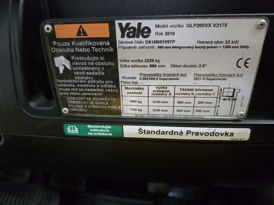 газовий вилковий навантажувач Yale GLP20SVX