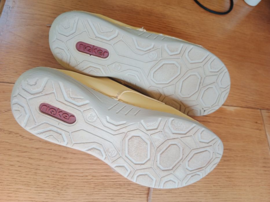 Buty skórzane Rieker 38