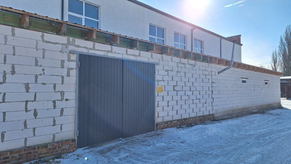 Здам в оренду Майданчик-Площадка, Приміщення з Рампою,Бокс, Кіоски