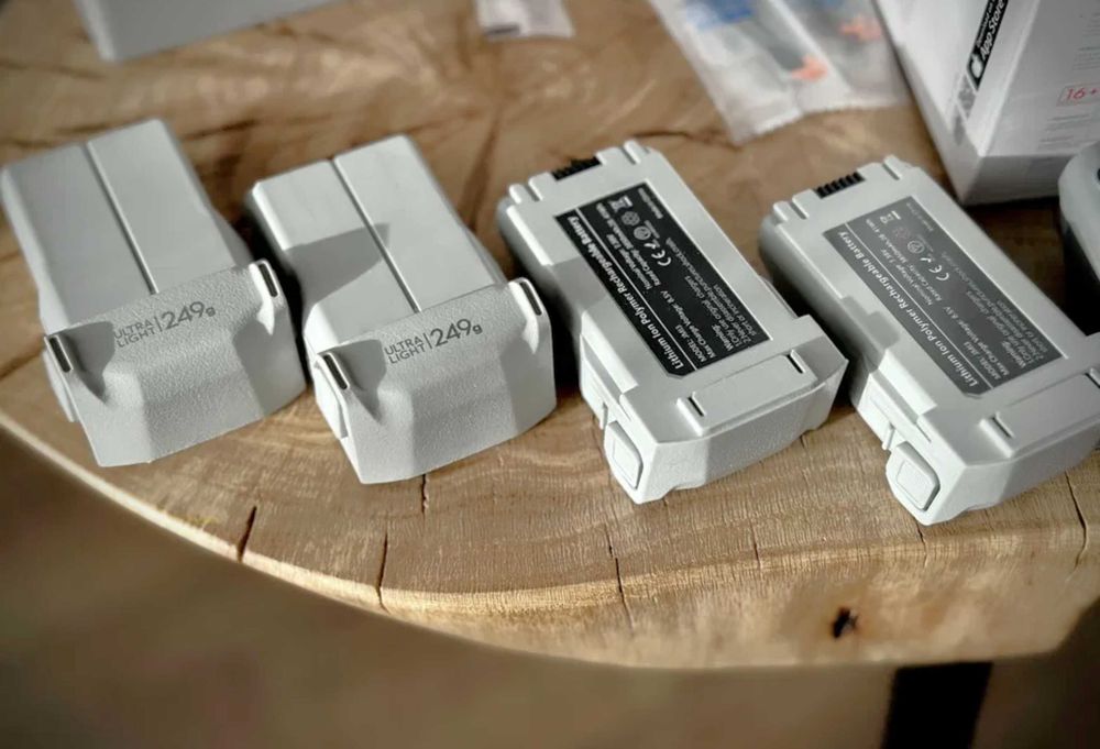 DJI Mini 3 Pro | DJI Care | 4 Baterie (2x PLUS) | Fly More Combo