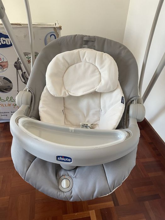 Cadeira de baloiço Chicco 0m+ em excelente estado