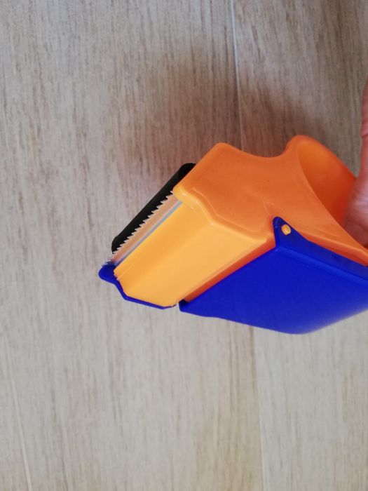 Dispensador de fita cola
