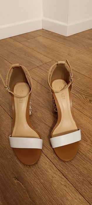 Sandały firmy QUAZI rozm. 39