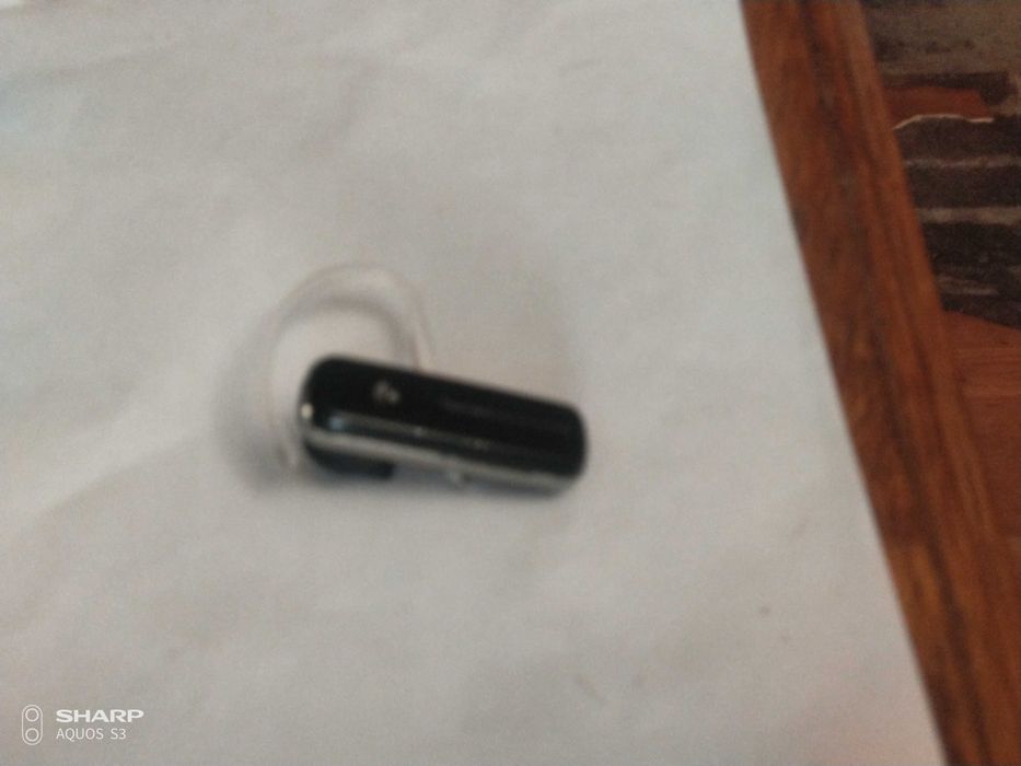 Bluetooth гарнитура Plantronics 825
