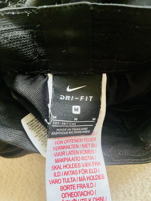 Calcas Nike como novas