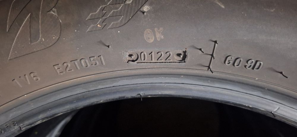 Opony Bridgeston Turanza 215/55R18 z 2022r.