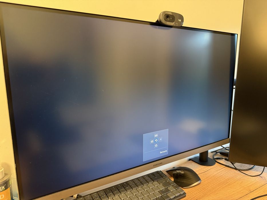 Samsung U28R550UQR 28” 4K UHD IPS monitor