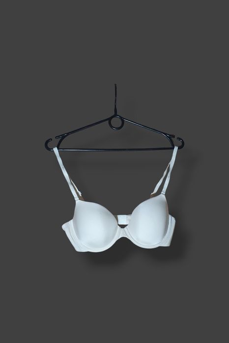 Biustonosz bezszwowy Body Make-Up Triumph r.80B
