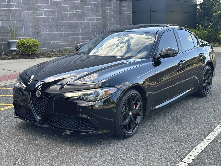 Alfa Romeo Giulia      2020
