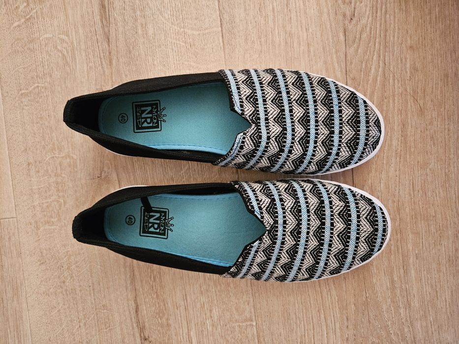 Kolorowe buty rozmiar 40