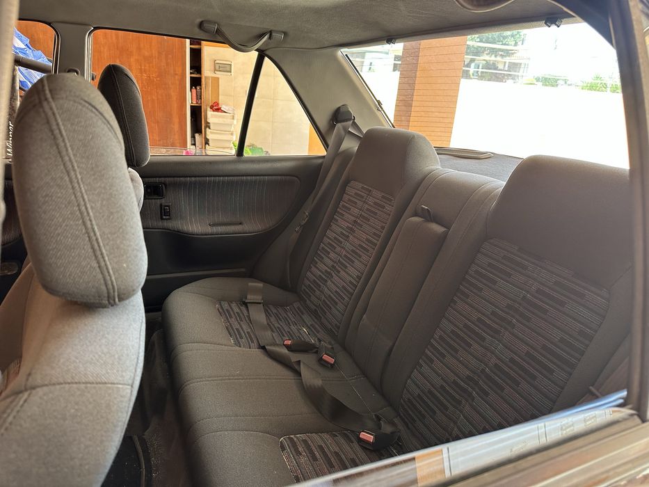 Mazda 323 1.3 a gasolina