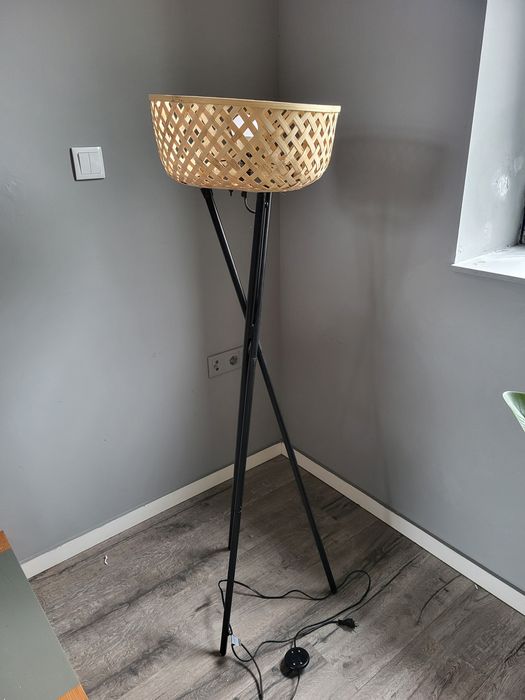 Candeeiro de pé Homa