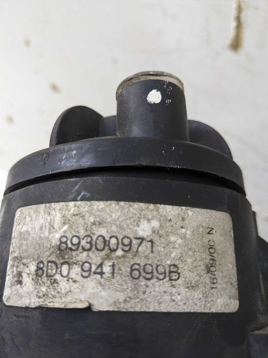 Audi A4 B5 FL Lampa Halogen Przeciwmgielny Lewy Lewa Przód LP