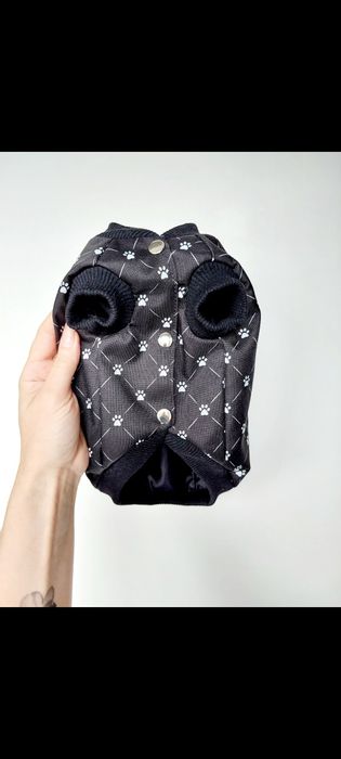 Kurtka przeciwdeszczowa z muchą dla pieska