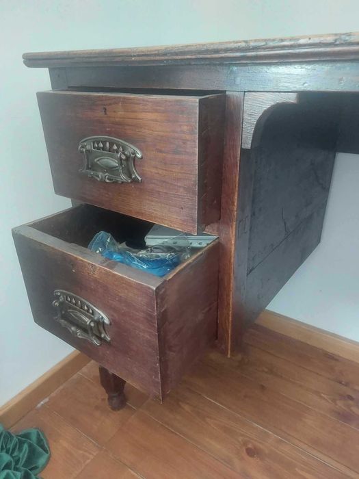 sprzedam biurko- toaletkę