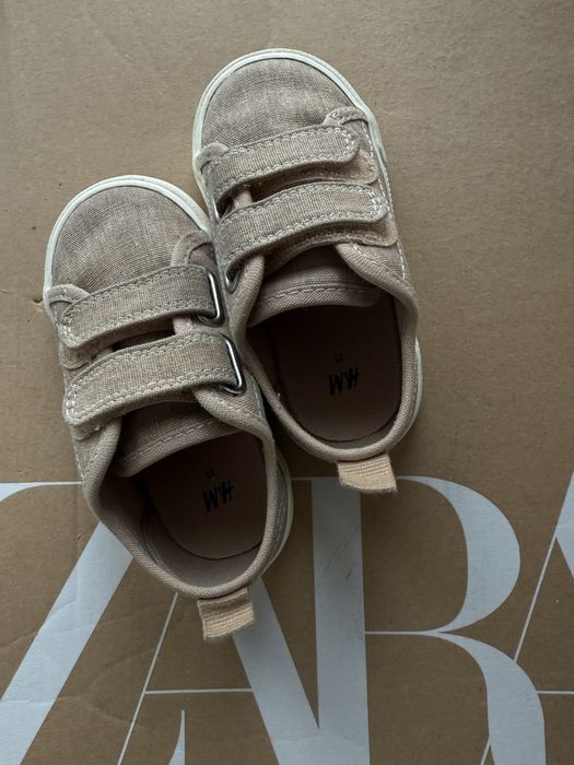 Кеди h&m 23  бежевого  кольору