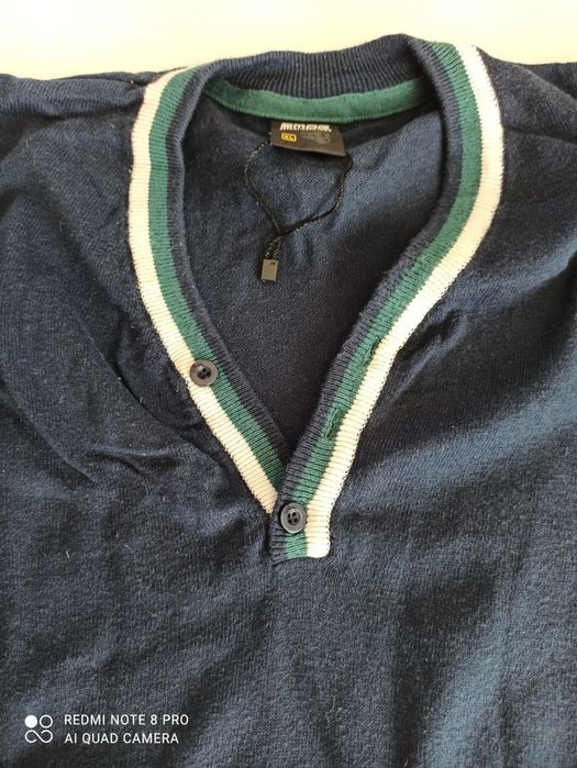 Sweter niebieski