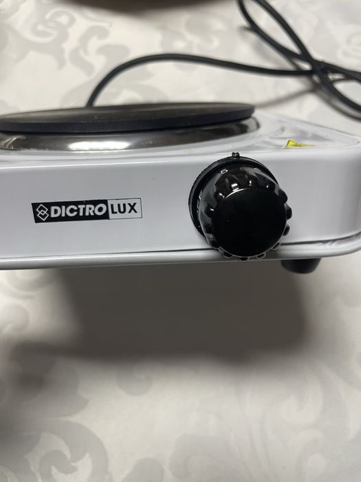 Mini fogão eletrico.