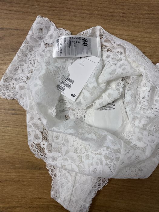 NOWY komplet bielizny H&M biustonosz + figi, biały, koronkowy M/L