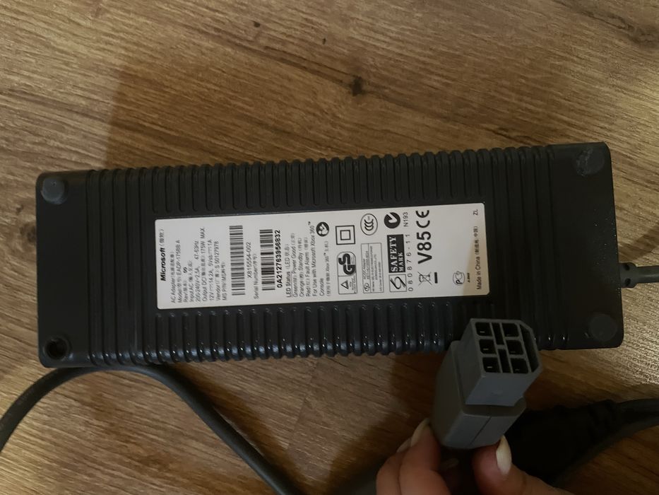 блок живлення дротовий microsoft xbox 360 xenon / zepher 12v 16.5a 203w grey